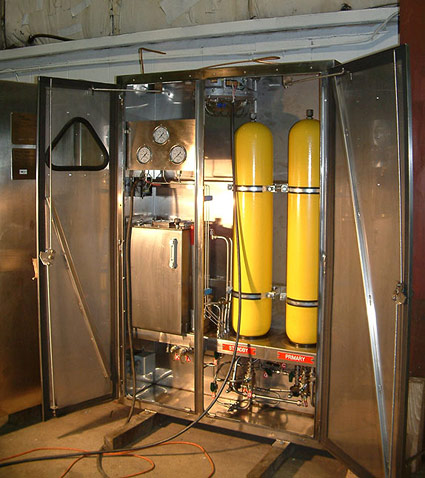 Hydraulic cabinet
